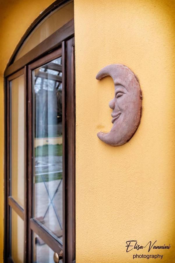 Appartamento Sole-Luna Colleoli Ngoại thất bức ảnh